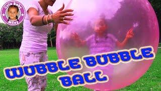 WUBBLE BUBBLE BALL | Riesenblase spielen am Spielplatz | Giant Ball Playtime  | CuteBabyMiley