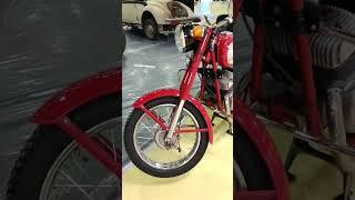 Новенький мотоцикл Ява. Motorcycle Jawa