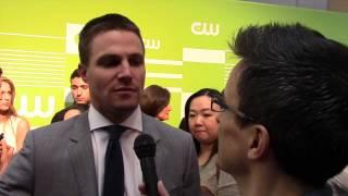 Stephen Amell Previews 'Arrow' Season 4, Oliver/Felicity Together