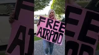 MACKENZIE TURNER GIVES AWAY $10,000 WORTH OF APPLE PRODUCTS  #SHORTS
