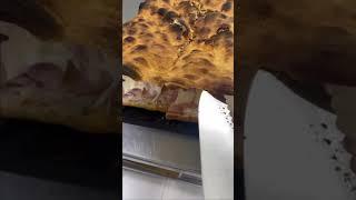 LA PIZZA ROMANA  #foodie #food #yummy #pizza #asmr #crunchy #crunch #foodporn #pizzaitaliana