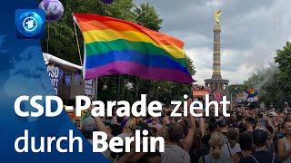 Hunderttausende feiern Christopher Street Day (CSD) in Berlin