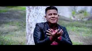 Cantante Miguel Tzoy Camina Conmigo Jesús (Video Oficial)