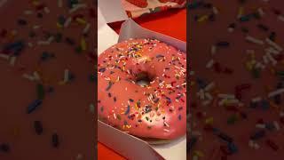 Everything I ate at Universal Studios Hollywood (trying butterbeer, giant simpsons donut & more..) 🫶