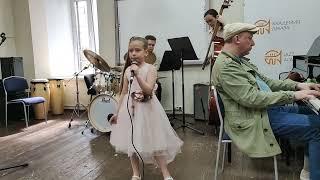 A ticket a tasket. Ева Ботова.