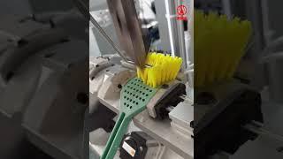 How to produce toilet brushes? 4-Axis machine for tufting toilet brushes.