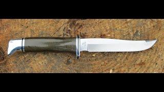 BUCK 105 Pathfinder - carving a Dude