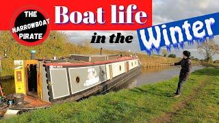 What’s it like LIVING ON A NARROWBOAT in the winter? | Off grid | Solo NARROWBOAT life | [Ep 84]