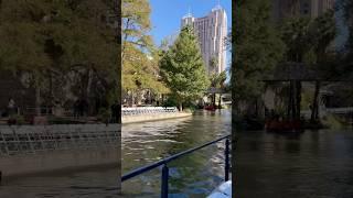 Christmas Boat Parade Prep at the Riverwalk Vlogmas#sanantonio #satx #shorts #citytour #walk #tour