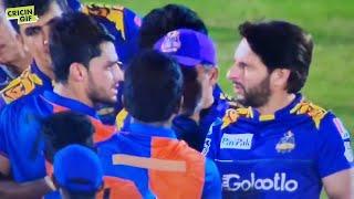 LPL 2020 - Things get heated between Naveen Ul Haq and Shahid Afridi