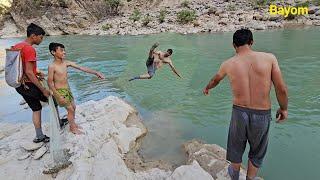 JourneyintheHeartof theRiver:The Battle of Agha Qurban and Jahanbakhsh's Children with a GiantFish