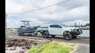 Yellowfin 5800 with a Uni-T folding T-Top