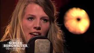 Sylvia Aimee: Not Going Anywhere - De Beste Singer-Songwriter