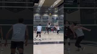 Noah Taitano with the kill #vlavolleyball #volleyball #shorts #short #jayrachz #jayrachz9999