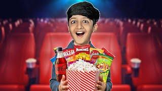 Bahar Ka Khana Lekar Cinema Mei Chale Gye!