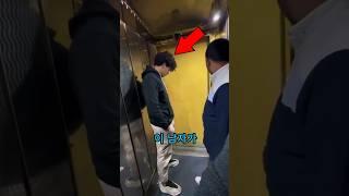 엘리베이터에서 나온 최고의 농담 