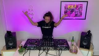 AmyElle X Dave Treacy Selects