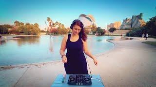 Emotional Melodic House & Techno DJ set in Valencia parc