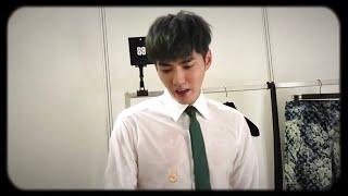 [BTS] Kris Wu Was Soaked In Sweat After The Show 走完秀的吴亦凡全身湿透！