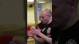 Андрей Науменко, один из ведущих катменов России, провел семинар по тейпированию рук в Казани