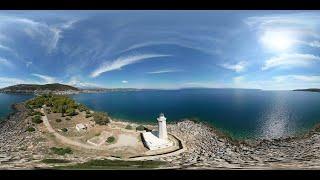 Μια διαφορετική οπτική γωνία από ψηλά του Φάρου στην νησίδα Κρανάη στο Γυθειο