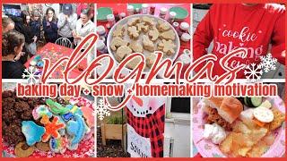 12 DAY OF VLOGMAS DAYS 9-10 / BAKING + SNOW + HOMEMAKING MOTIVATION