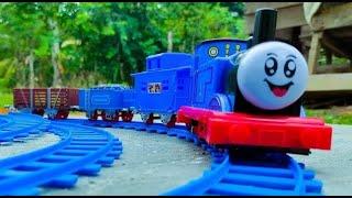 Merakit Mainan Kereta Api Centrair Train, Kereta Api Thomas & Friends