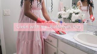 Clean with Me | Bathroom Cleaning | Cleaning Inspiration | Black Homemaker