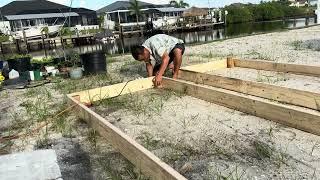 如何快速搭建菜园子 How to quickly build raised vegetable beds