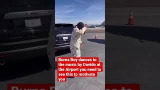 Burna Boy dances to the musicby Davido at the Airportyou #usa #viral #nigeria #afrobeat #trending