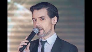Ведущий Дмитрий Нечаев '23