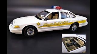 1996 Ford Crown Victoria Police Interceptor 1/25 Scale Model Kit Build Review Lindberg Modelroundup