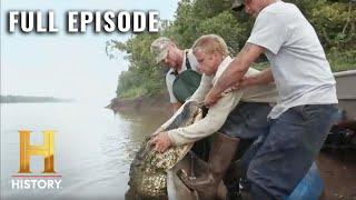 Swamp People: DEADLY MISSION to Capture Massive Gator (S1, E1) | Full Episode