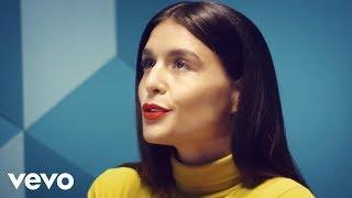 Jessie Ware - Champagne Kisses (Official Music Video)