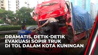 Detik-detik Evakuasi Sopir Truk di Tol Dalam Kota Kuningan | OneNews Update