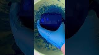 Dyeing gym chalk blue #shorts #oddlysatisfying #asmr #gymchalkasmr