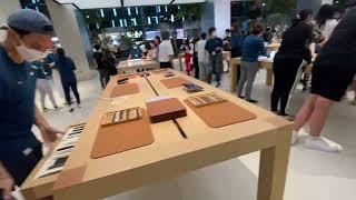 Apple Store Singapore  | Apple Orchard Road Singapore | Biggest Apple Store in Singapore