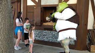 Meeting Shrek and Donkey at Universal Studios Florida