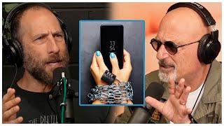 Ari Shaffir Hates How Everyone Is Addicted To Their Phone