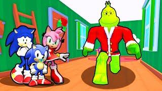 SONIC FAMILY VS TEAM GRINCH ESCAPE IN ROBLOX