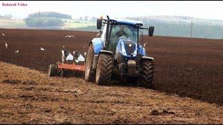 Ploughing with New Holland T7.210 and Four furrow.