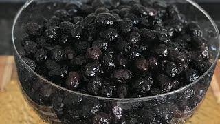 How to make black olives?