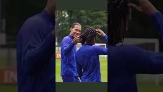 Virgil Van Dijk plays with Ake’s hair then strangles team mate!  #LFC #VVD #Shorts