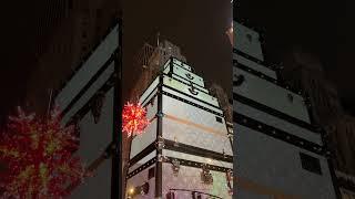  Louis Vuitton Luggage Building Light Show! 