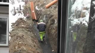 Digger. Videos from a pipe jobb.