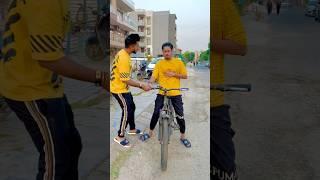 Machar marne k liye all out pee gya  #comedy #shivamsquad #funny #viral #trending