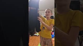 Егор впервые видит свою кадетскую куртку :)