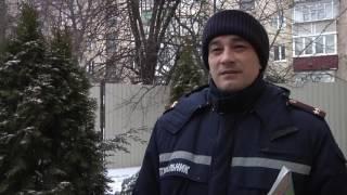 Безпечний новий рік з ялинкою та піротехнікою