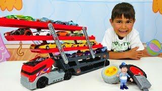 Hot Wheels taşıyıcısı yardımıyla Oyuncak Arabaları Servise götürüyoruz