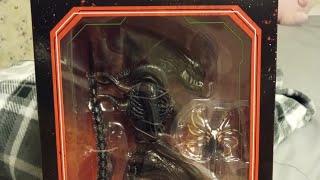 NECA Alien Romulus Scorched Xenomorph Unboxing and Review